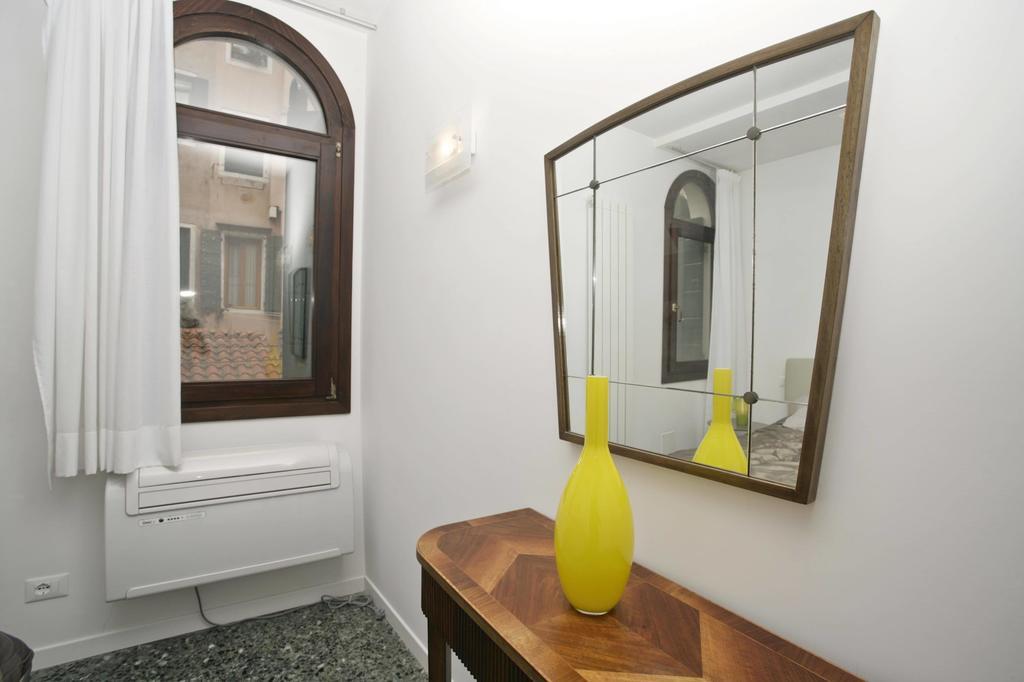 Ca Del Fotografo Apartment Venesia Bagian luar foto