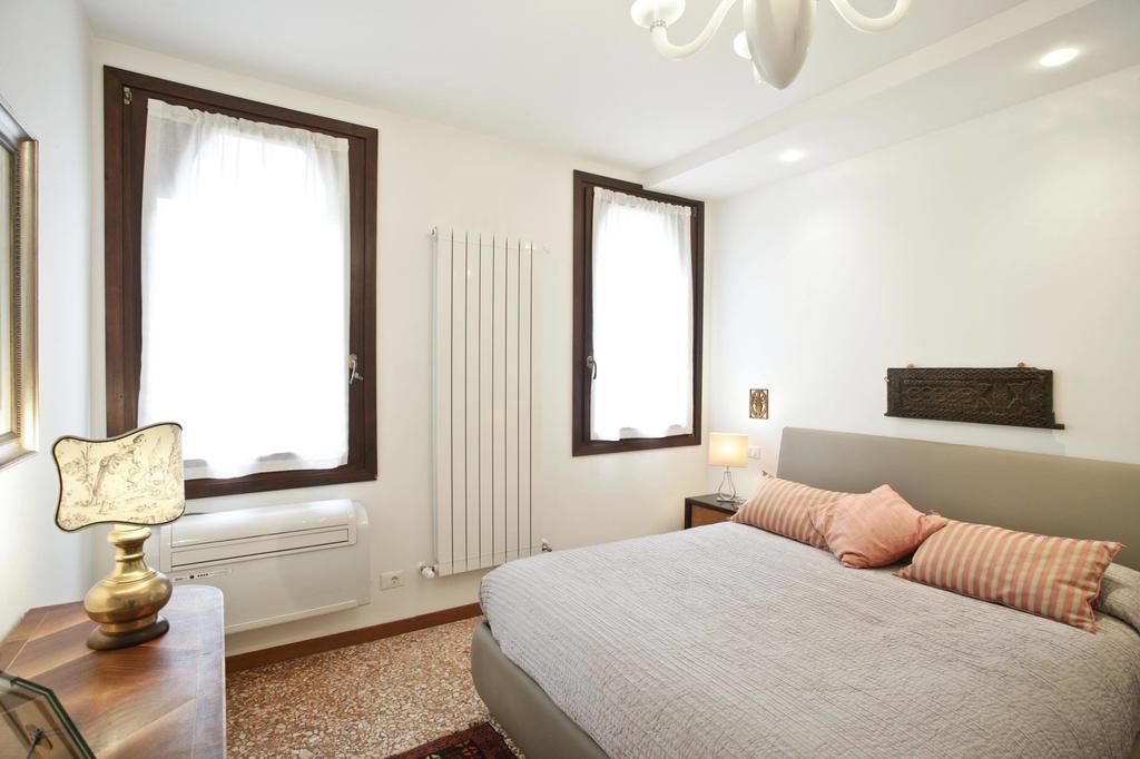 Ca Del Fotografo Apartment Venesia Bagian luar foto